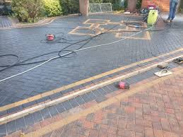 Best Asphalt Driveway Installation  in New London, CT